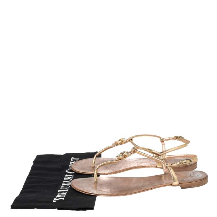 Pre Owned Giuseppe Zanotti Metallic Gold Leather Thong Flat Sandals Size 39