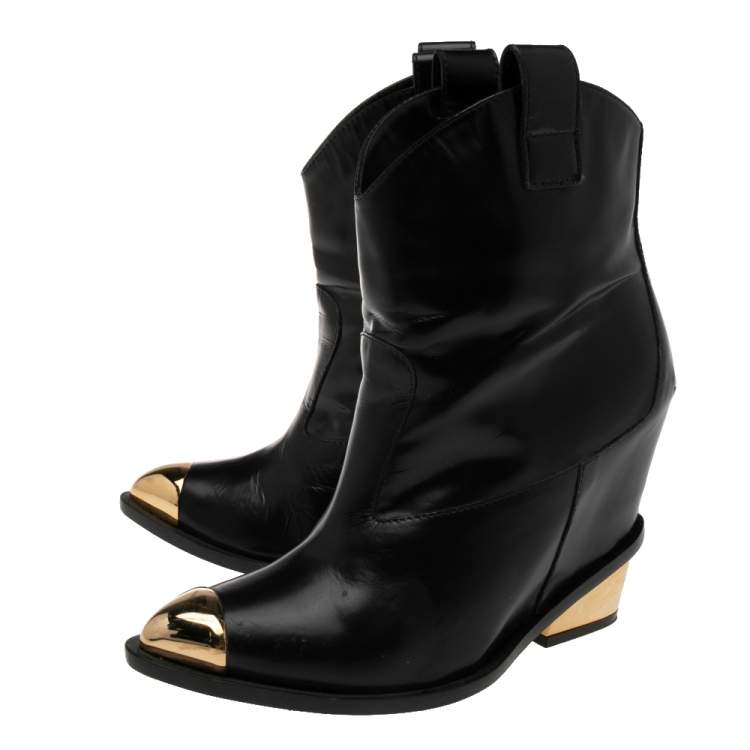 Pre Owned Giuseppe Zanotti Black Leather  Ankle Boots Size 38