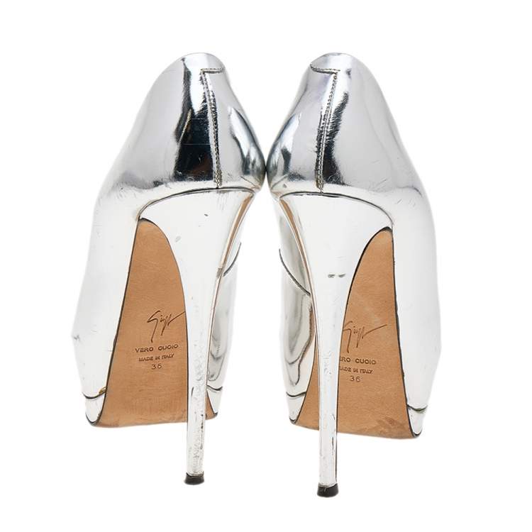 مملوكة مسبقًا Giuseppe Zanotti Metallic Silver Leather Sharon Peep Toe Platform Pumps Size 36