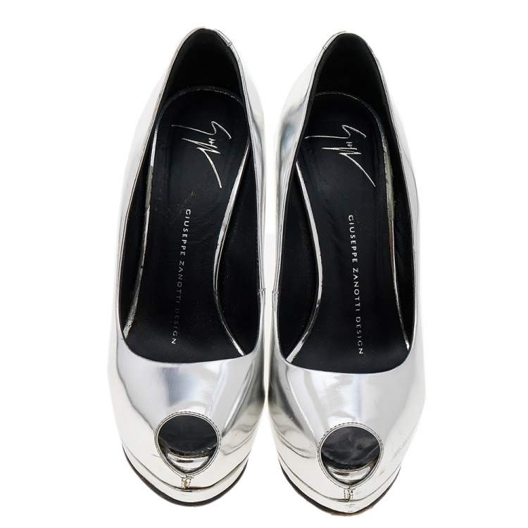 مملوكة مسبقًا Giuseppe Zanotti Metallic Silver Leather Sharon Peep Toe Platform Pumps Size 36