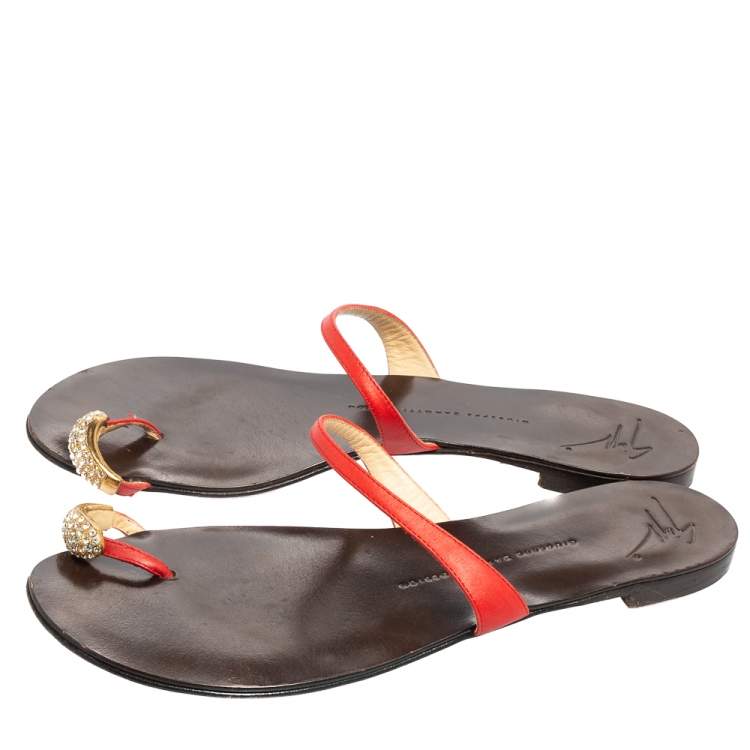 Pre Owned Giuseppe Zanotti Red Leather Crystal Embellished Flat Toe Ring Sandals Size 40