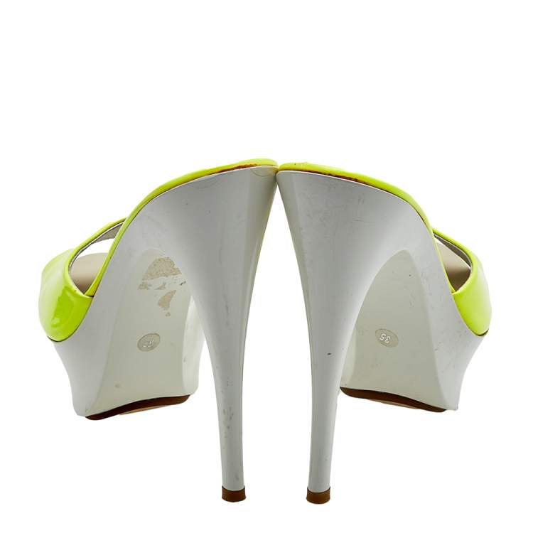 Pre Owned Giuseppe Zanotti Neon Yellow Patent Leather Platform Sandals Size 35