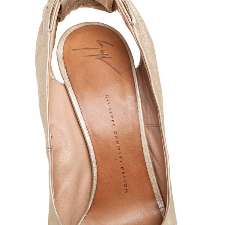 Pre Owned Giuseppe Zanotti Metallic Gold Leather Peep Toe Platform Sandals  Size 40