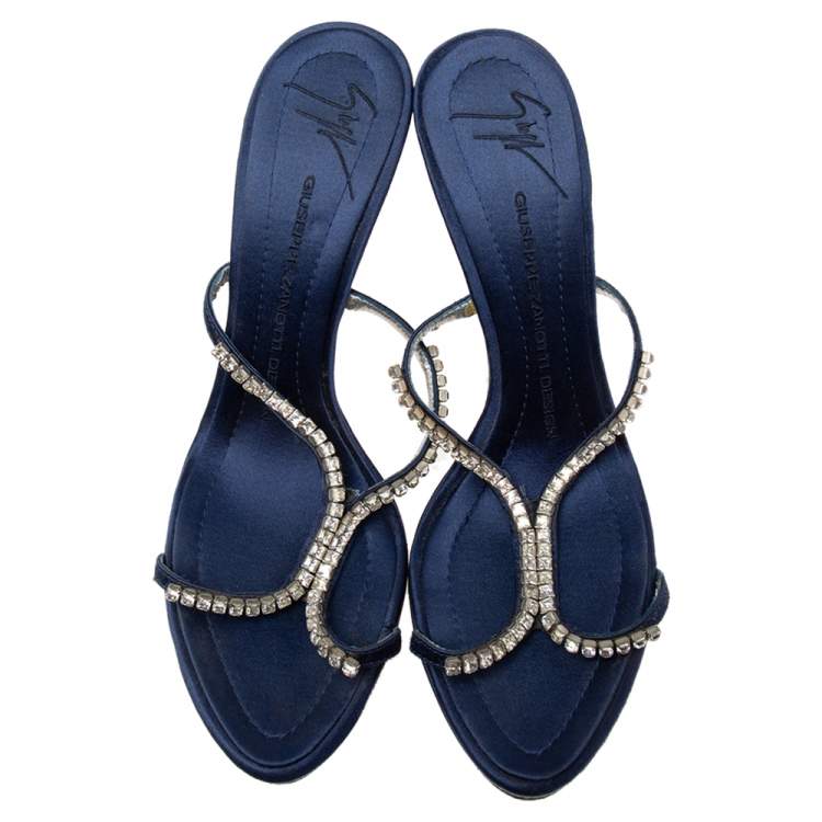 مملوكة مسبقًا Giuseppe Zanotti Navy Blue Satin Crystal Embellished Platform Slide Sandals Size 37