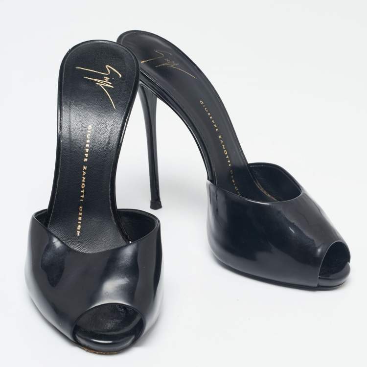 مملوكة مسبقًا Giuseppe Zanotti Black Patent Leather Peep Toe Mules Size 37.5