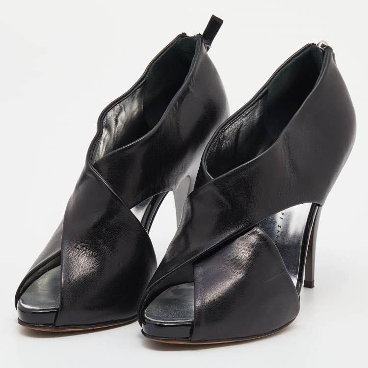 Pre Owned Giuseppe Zanotti Black Leather Crisscross Ankle Booties Size 36