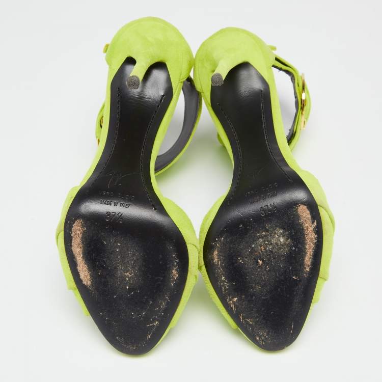 مملوكة مسبقًا  Giuseppe Zanotti Green Suede Open Toe Ankle Cuff Sandals  Size 37.5