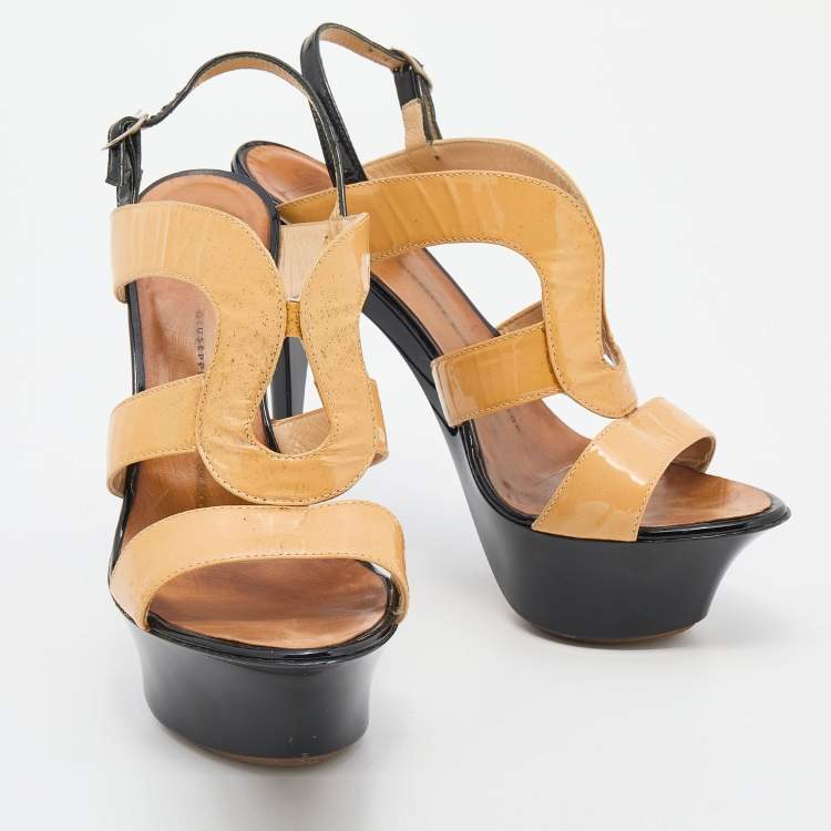 Pre Owned Giuseppe Zanotti Beige/Black Patent Leather Platform Ankle Strap Sandals Size 37