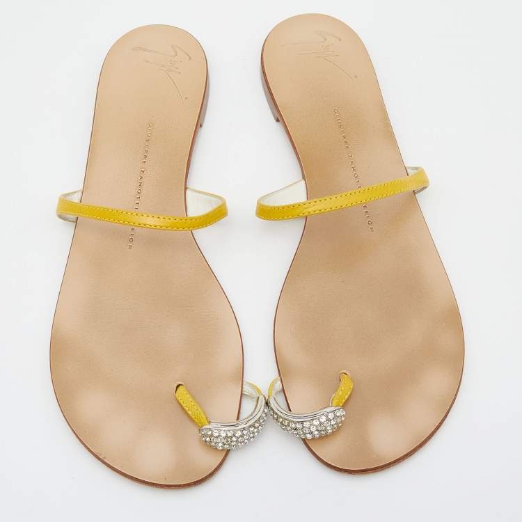 Pre Owned Giuseppe Zanotti Yellow Leather Embellished Toe Ring Flats Size 38.5