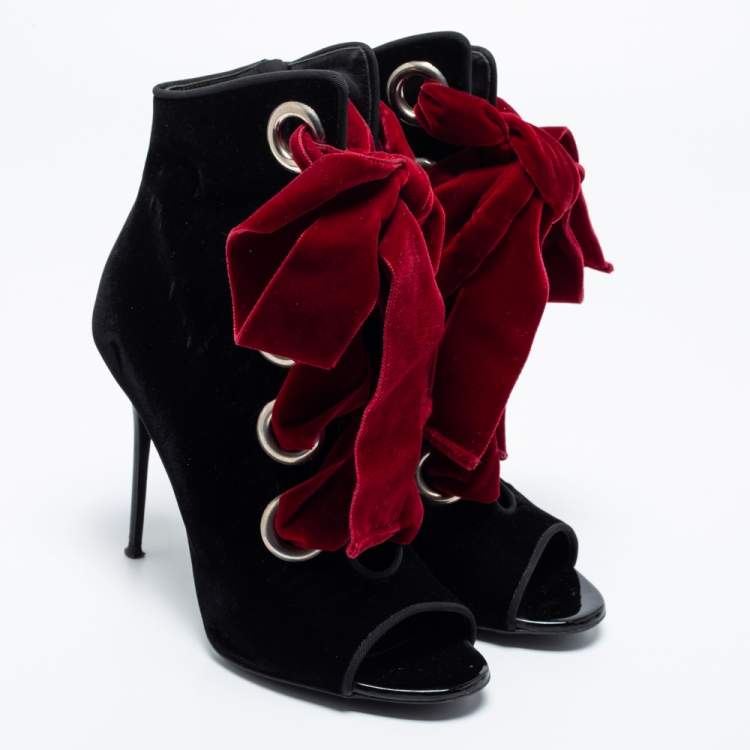Pre Owned Giuseppe Zanotti Black And Red Velvet Cut Out Peep Toe Tie Up Ankle Boots Size 40
