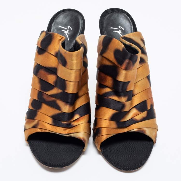 Pre Owned Giuseppe Zanotti Brown/Black Satin Slide Mule Sandals Size 38.5