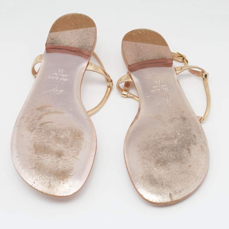 Pre Owned Giuseppe Zanotti Metallic Gold Leather Leo Zodiac Embellished Thong Flat Sandals Size 39