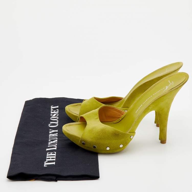 Pre Owned Giuseppe Zanotti Green Suede Studded Platform Slide Sandals Size 39