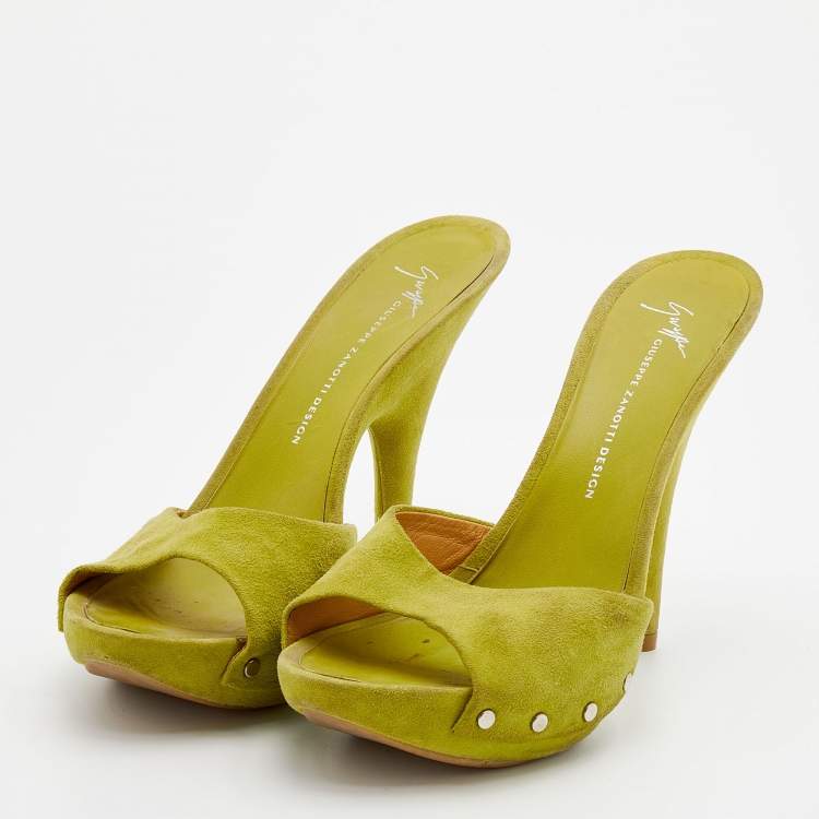 Pre Owned Giuseppe Zanotti Green Suede Studded Platform Slide Sandals Size 39