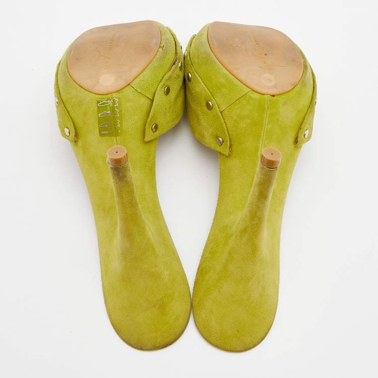 Pre Owned Giuseppe Zanotti Green Suede Studded Platform Slide Sandals Size 39