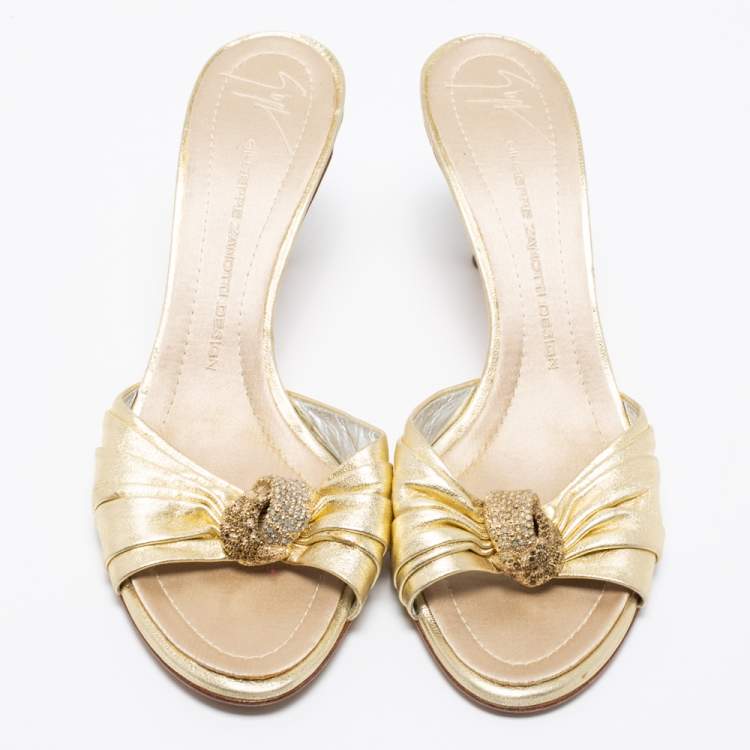 Pre Owned Giuseppe Zanotti Metallic Gold Leather Crystal Embellished Slide Sandals Size 40