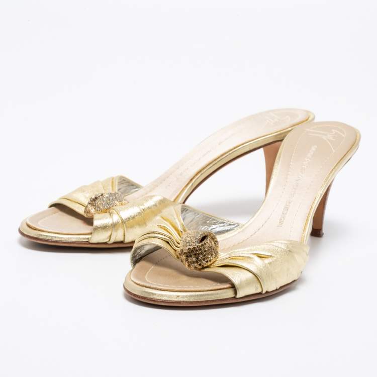 Pre Owned Giuseppe Zanotti Metallic Gold Leather Crystal Embellished Slide Sandals Size 40
