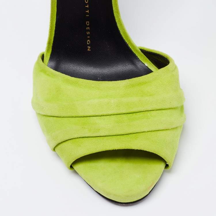Pre Owned  Giuseppe Zanotti Green Suede Open Toe Ankle Cuff Sandals  Size 37.5