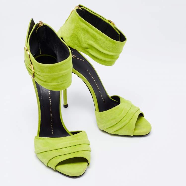 Pre Owned  Giuseppe Zanotti Green Suede Open Toe Ankle Cuff Sandals  Size 37.5