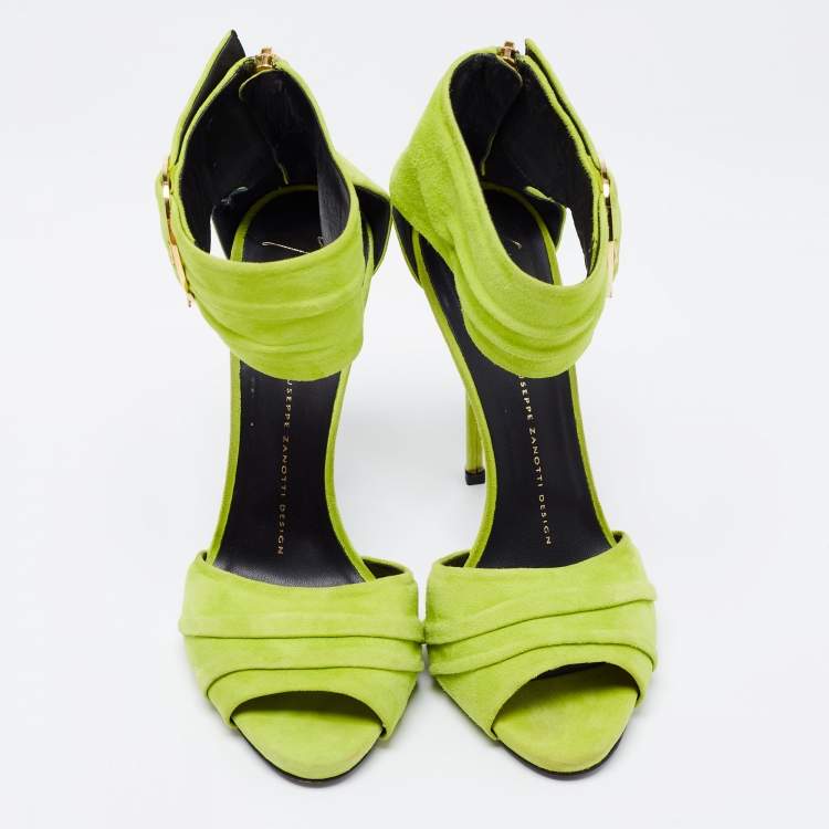 Pre Owned  Giuseppe Zanotti Green Suede Open Toe Ankle Cuff Sandals  Size 37.5