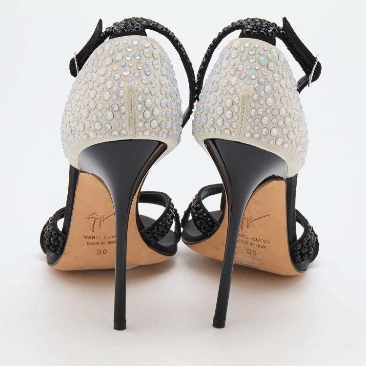 Pre Owned Giuseppe Zanotti Black/White Suede Crystal Embellished T-Strap Sandals Size 38