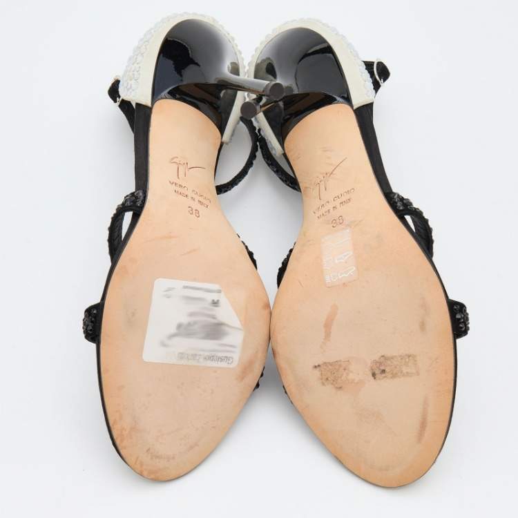 Pre Owned Giuseppe Zanotti Black/White Suede Crystal Embellished T-Strap Sandals Size 38