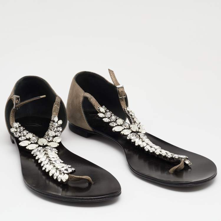 Pre Owned Giuseppe Zanotti Metallic Grey Leather Crystal Embellished Thong Flat Sandals Size 40