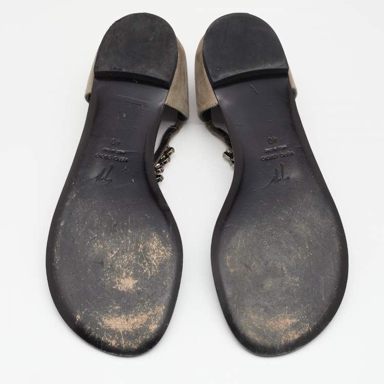Pre Owned Giuseppe Zanotti Metallic Grey Leather Crystal Embellished Thong Flat Sandals Size 40