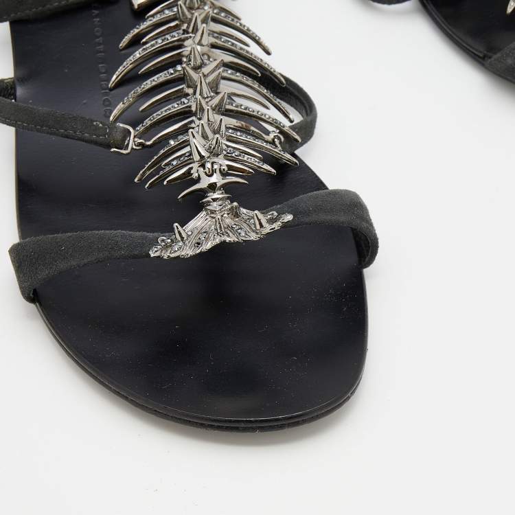 Pre Owned Giuseppe Zanotti Black Suede Fishbone Strappy Flat Sandals Size 39