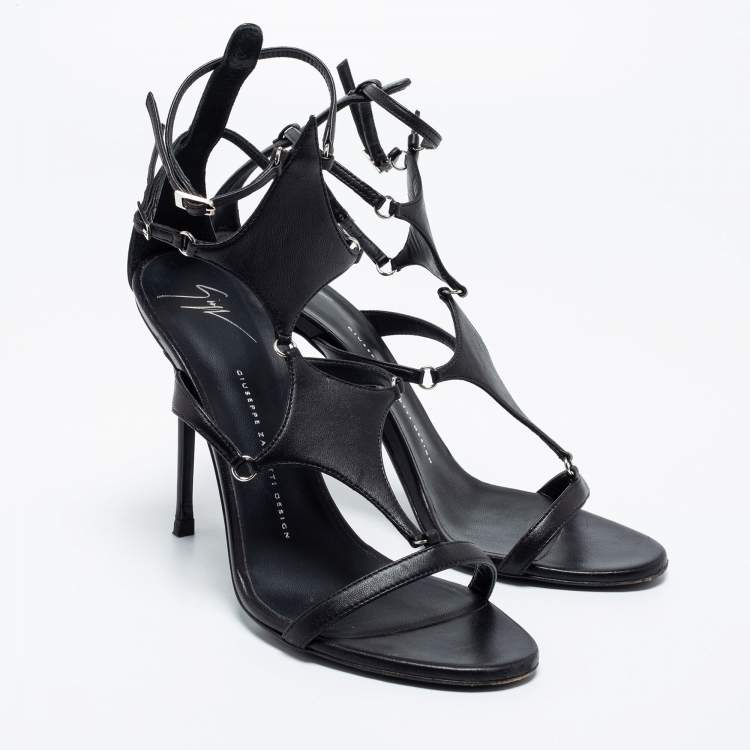 Pre Owned Giuseppe Zanotti Black Leather T-Strap Sandals Size 40