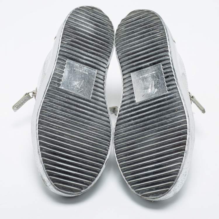 Pre Owned Giuseppe Zanotti Silver Patent Leather Frankie Low-Top Sneakers Size 37.5