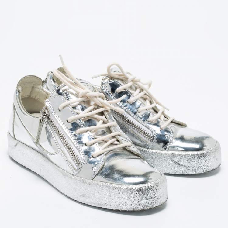 Pre Owned Giuseppe Zanotti Silver Patent Leather Frankie Low-Top Sneakers Size 37.5