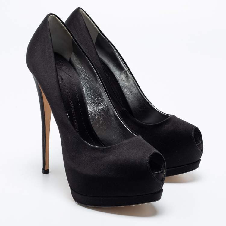 مملوكة مسبقًا Giuseppe Zanotti Black Satin Peep Toe Platform Pumps  Size 39.5