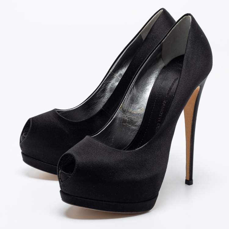 مملوكة مسبقًا Giuseppe Zanotti Black Satin Peep Toe Platform Pumps  Size 39.5