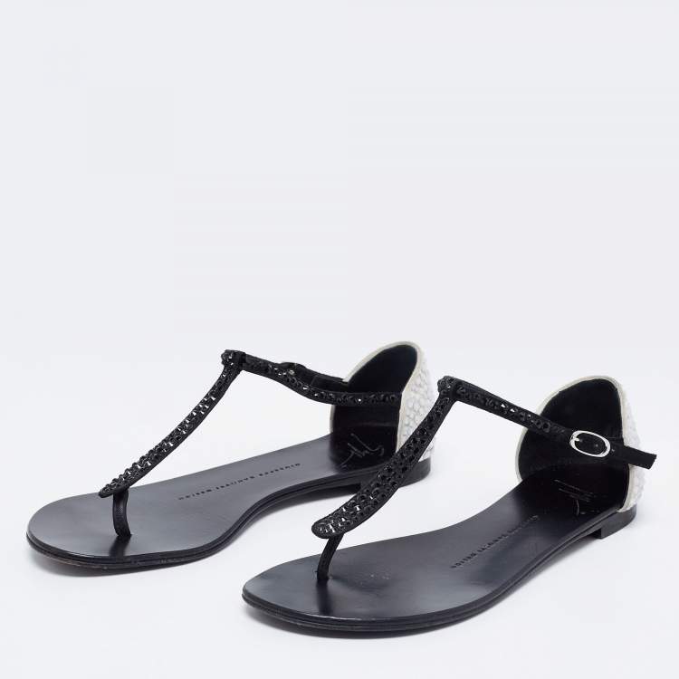 Pre Owned Giuseppe Zanotti Black/Off-White Suede Crystal Embellished T-Strap Flat Sandals Size 36
