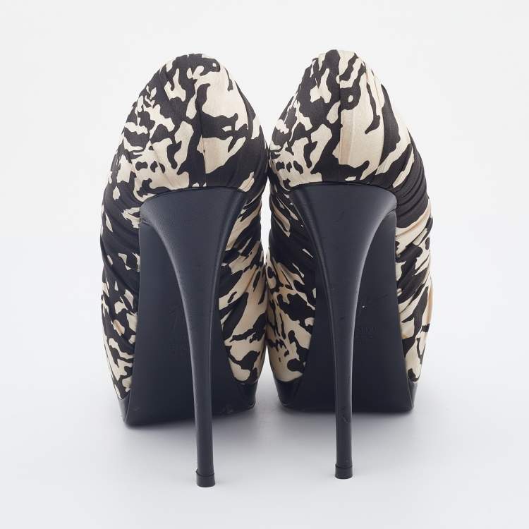 Pre Owned Giuseppe Zanotti Black/Cream Printed Satin Peep Toe Platform Pumps Size 39.5