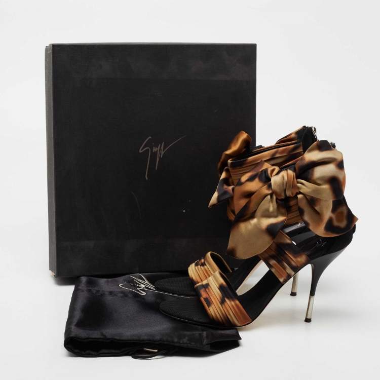 Pre Owned Giuseppe Zanotti Brown/Black Fabric And Leather Bow Ankle Cuff Sandals Size 37