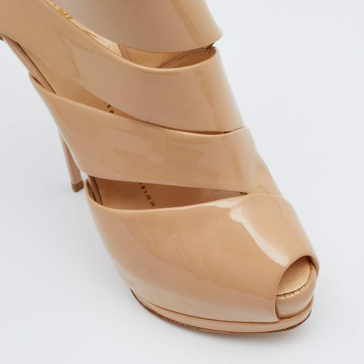 مملوكة مسبقًا Giuseppe Zanotti Beige Patent Leather Peep Toe Platform Booties Size 36