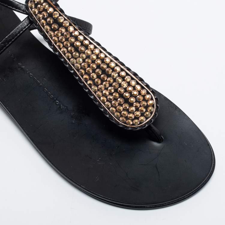Pre Owned Giuseppe Zanotti Back Leather Crystal Embellished Flat Sandals Size 36