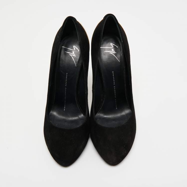 Pre Owned Giuseppe Zanotti Black/Gold Suede Pumps Size 37
