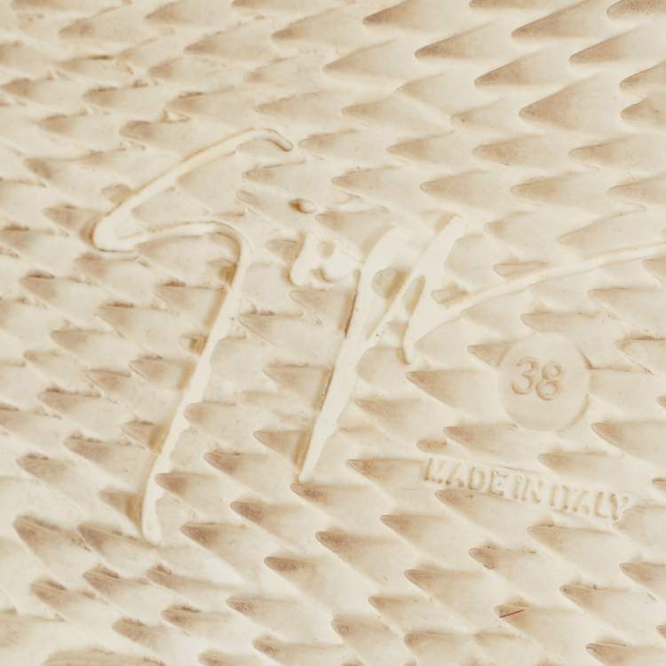 Pre Owned Giuseppe Zanotti White Leather and Mesh Urchin Sneakers Size 38