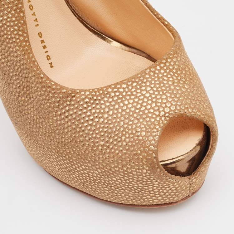 Pre Owned Giuseppe Zanotti Metallic Gold Leather Peep Toe Platform Slingback Pumps Size 37