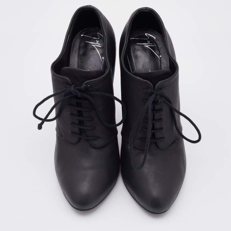 Pre Owned Giuseppe Zanotti Black Leather Lace Up Booties Size 37.5