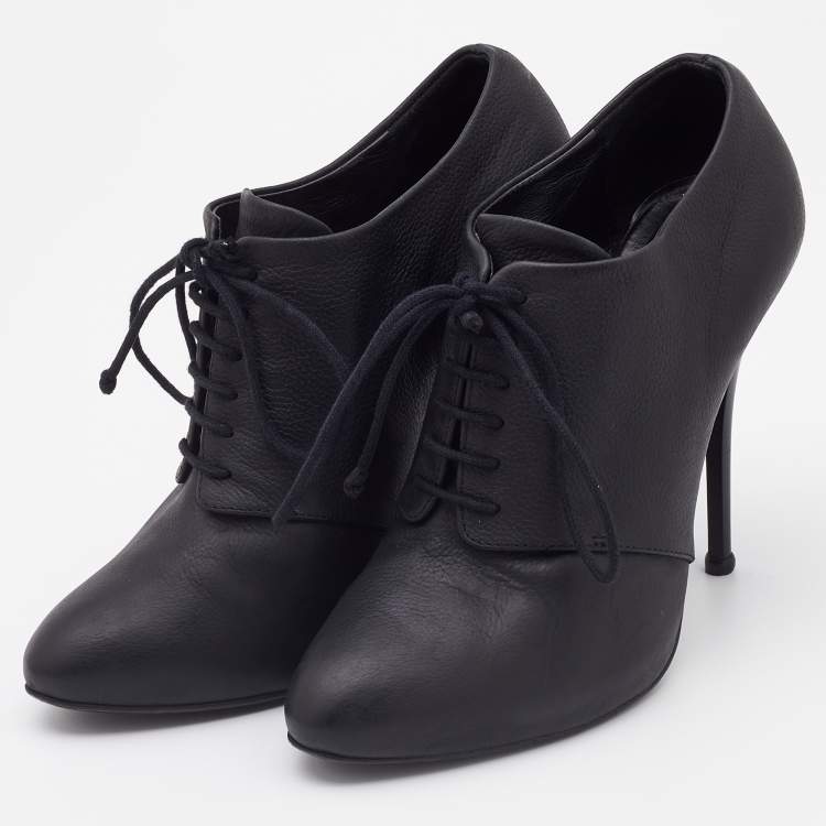 Pre Owned Giuseppe Zanotti Black Leather Lace Up Booties Size 37.5