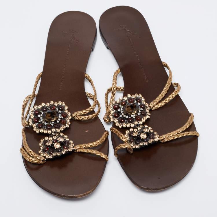 Pre Owned Giuseppe Zanotti Gold Leather Embellished Slide Sandals Size 39