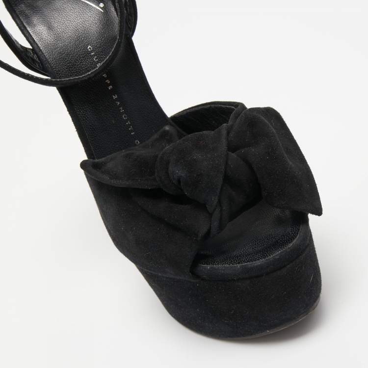 مملوكة مسبقًا Giuseppe Zanotti Black Suede Platform Ankle Strap Sandals Size 38