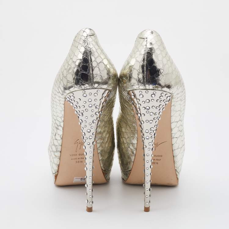 Pre Owned Giuseppe Zanotti Silver Python Embossed Leather Peep Toe Platform Pumps Size 38.5