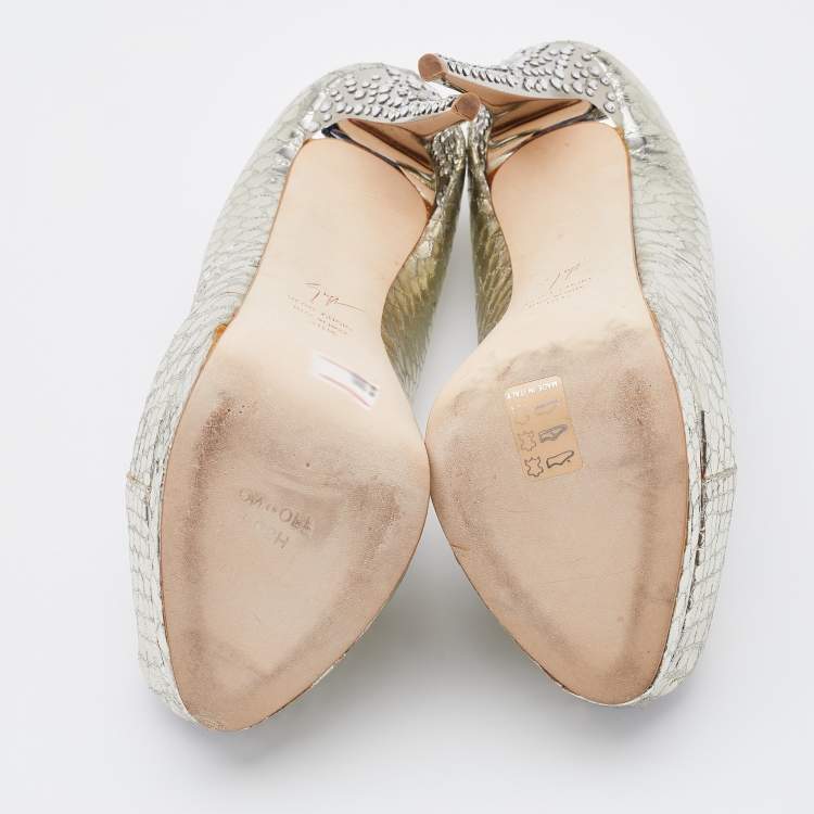Pre Owned Giuseppe Zanotti Silver Python Embossed Leather Peep Toe Platform Pumps Size 38.5
