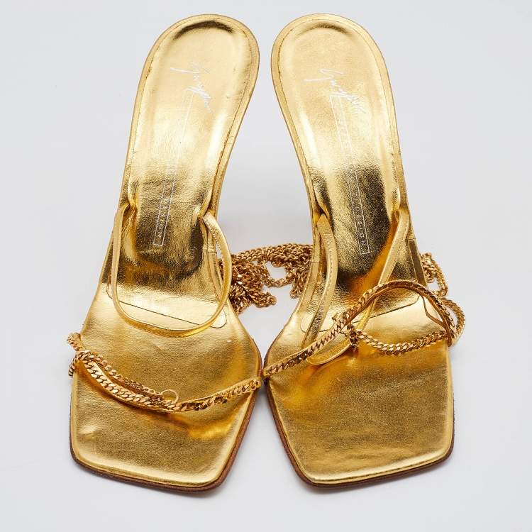 مملوكة مسبقًا Giuseppe Zanotti Metallic Gold Leather and Chain Link Ankle Strap Sandals Size 38