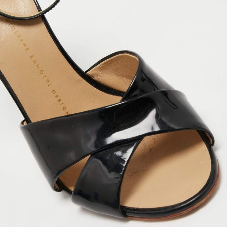 Pre Owned Giuseppe Zanotti Black Patent Leather Crisscross Ankle Strap Sandals Size 39